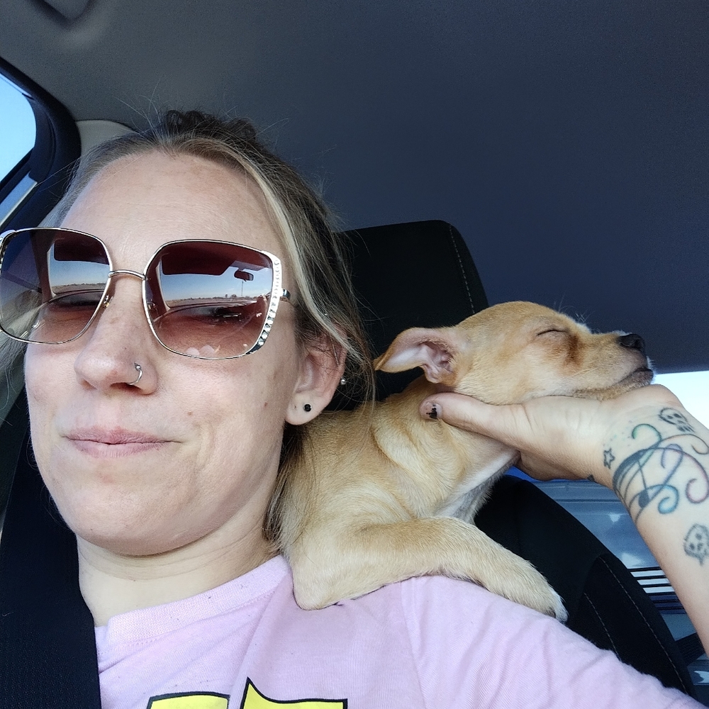 Meet your Posher, Tyalia